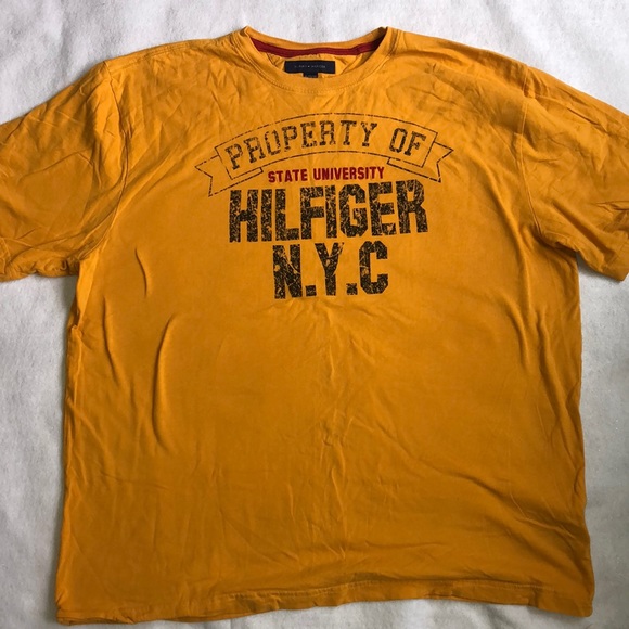 mustard tommy hilfiger t shirt